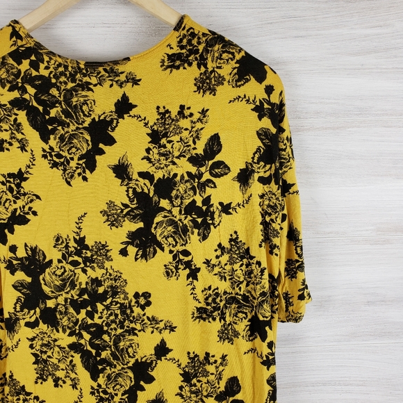 Agnes & Dora Floral Black and Yellow Top Made in USA - Picture 7 of 7